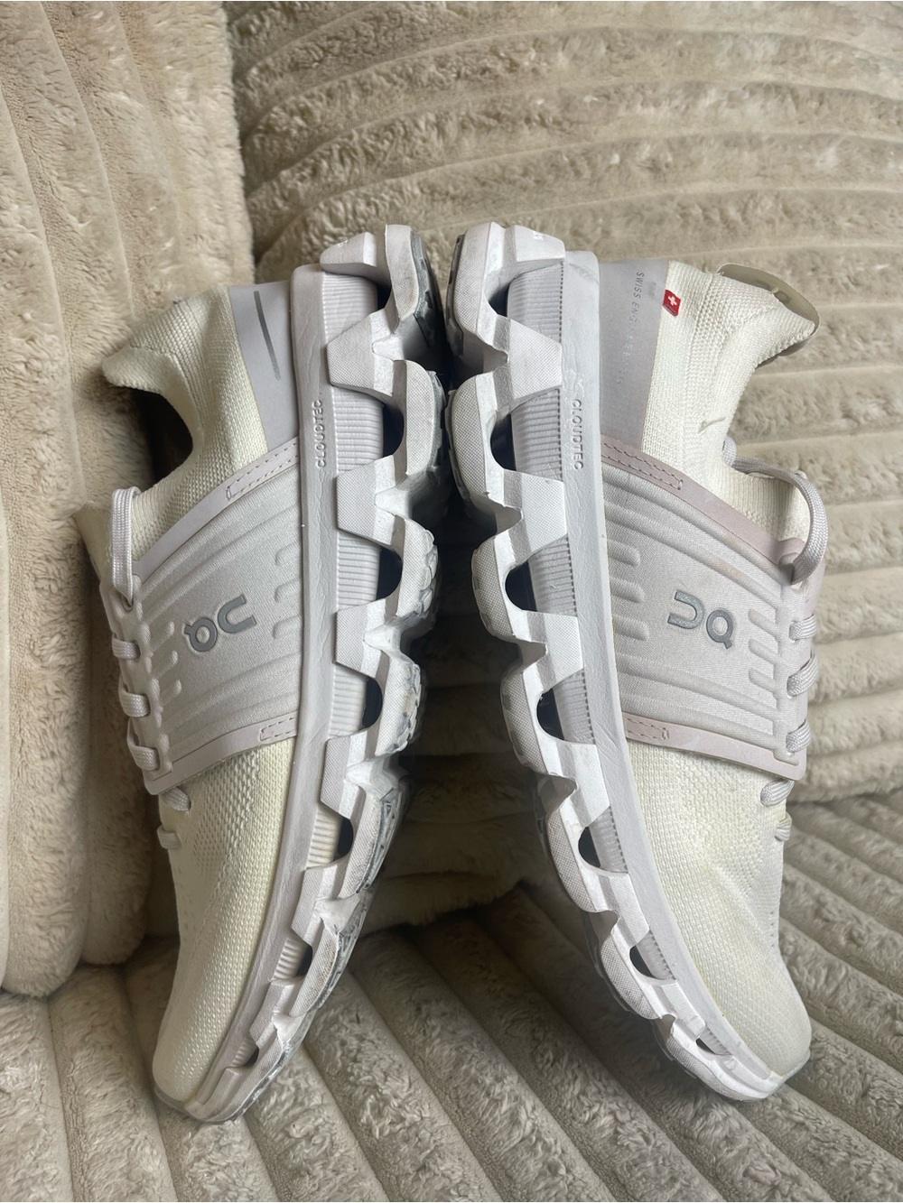 Cloudswift 3 AD Women's White Running Shoes Size 8.5 - Picture 6 of 12